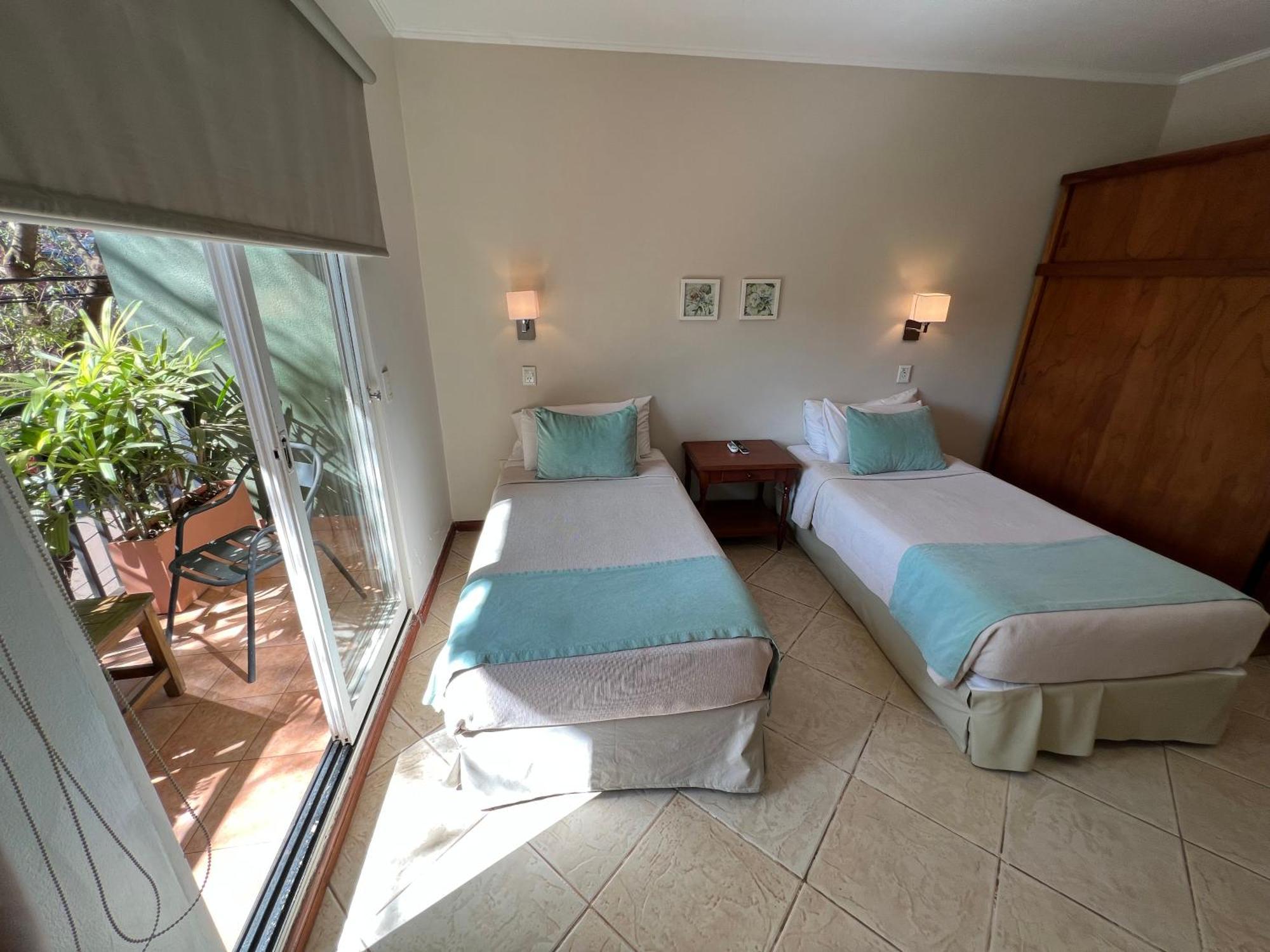 Flora Apartments ปูแอร์โตอีกวาซู ภายนอก รูปภาพ